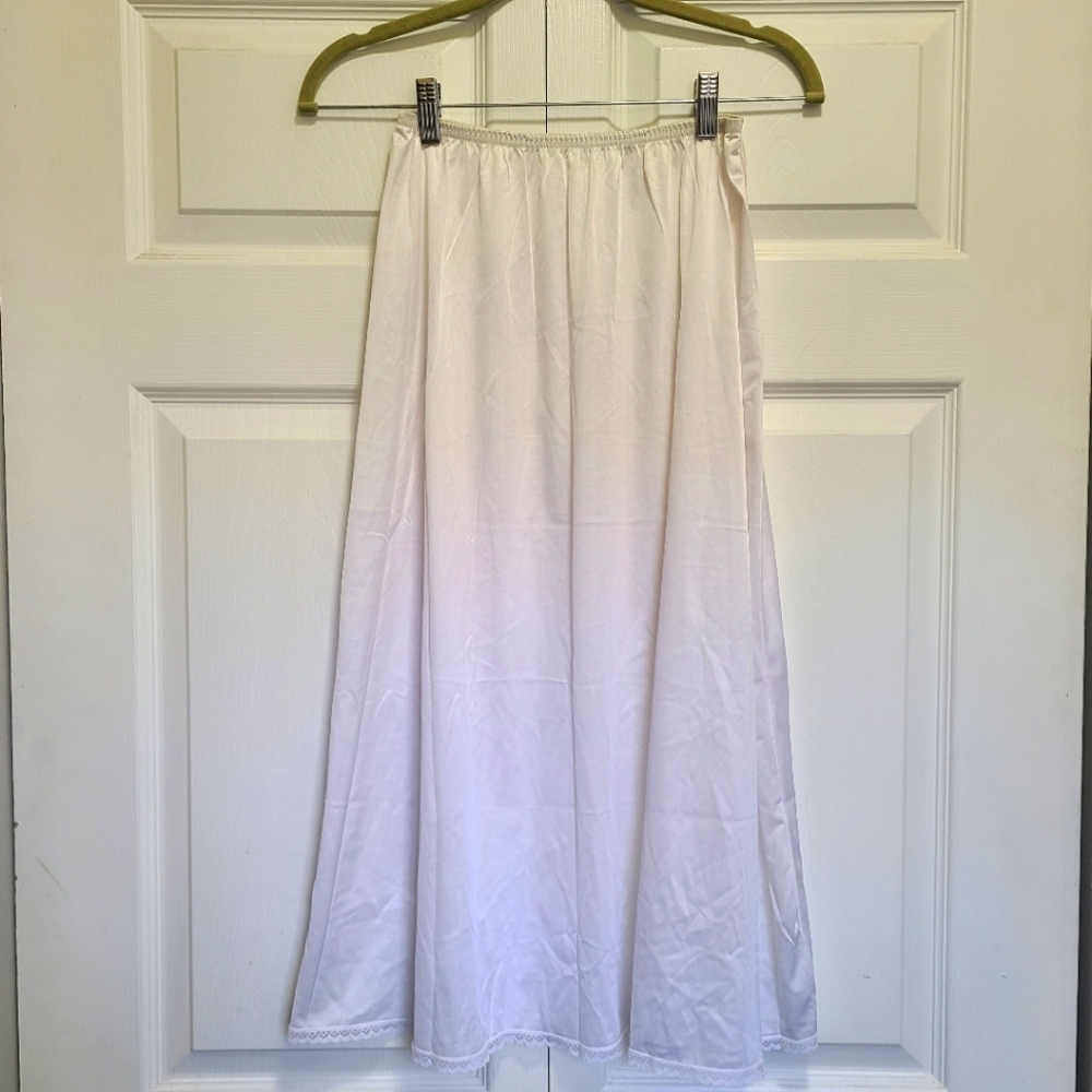 White Long Slip laceโ trim 14" waist 30" long Maxi midi SLIP